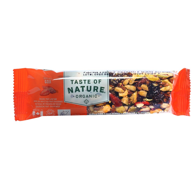 Bar with nuts and goji berry
