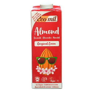 Plant based almond drink with cocoa